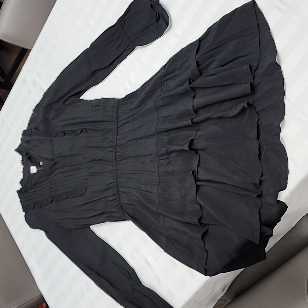 Gap Tiered black dress